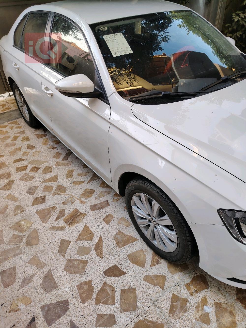 فولكسفاغن بورا